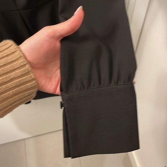 Black romper, lightweight, hardly worn - Picture 3 of 7